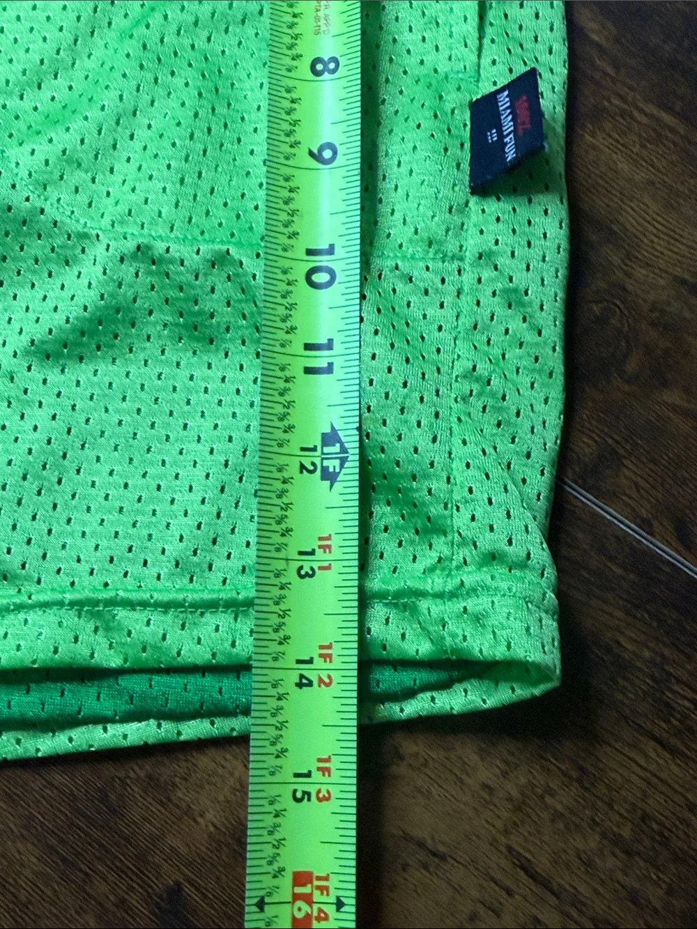 Men's Athletic Mesh Shorts in Neon Green - Lightweight Performance Size Large